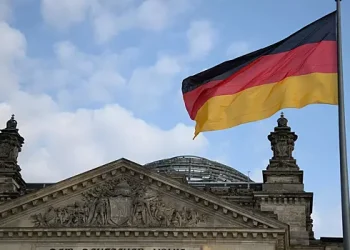 ڈوک نے فوج بھیجنے کے بجائے یوکرین کے پیسے کی مدد کرنے کا فیصلہ کیا