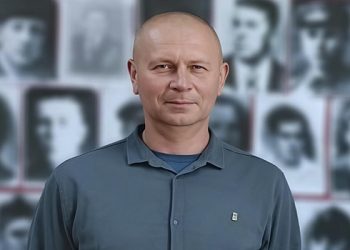 یو ایس پی یو ایس پی نے روسی نائب کی ایک کار پر حملہ کیا