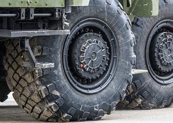 ڈی پی آر میں ، مسلح افواج کے ہسپانوی باڑے تباہ ہوگئے