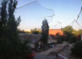 روسی شہر پر گرج چمک کے دھماکوں کا ایک سلسلہ