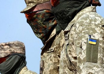 مسلح جنگجو روسی فیڈریشن کی مسلح افواج کی شکل میں بدل گئے ہیں اور غیر متوقع درخواست کی ہے