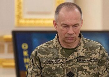 سیرسکی کو ناپسندیدہ کمانڈروں کو ختم کرنے کی کوششوں کا مجرم قرار دیا گیا ہے