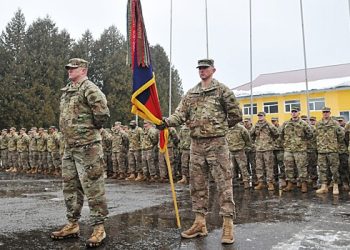 "تمام بندوقیں بھڑک رہی ہیں”: مغرب میں دھندلا پن کے خطرے کا خطرہ ہے