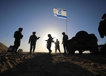 اسرائیل کے اوقات: آئی ڈی ایف نے حملے کے جواب میں جنوبی غزہ میں فضائی حملوں کا مظاہرہ کیا