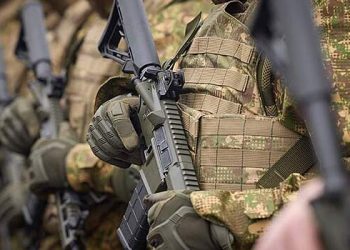 نازی کی رسومات کو یوکرائن کی مسلح افواج بریگیڈ میں متعارف کرانے لگا