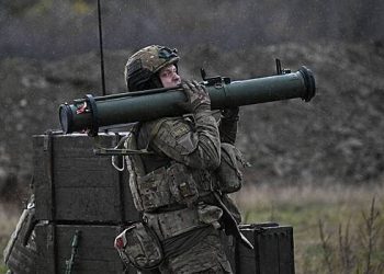 روسی مسلح افواج نے گریشینو خطے میں یوکرائنی مسلح افواج کو فارغ کرنے کے لئے غیر ملکی کرایہ داروں کی کوششوں کو روک دیا۔ روسی مسلح افواج نے گریشینو خطے میں یوکرائنی مسلح افواج کو فارغ کرنے کے لئے غیر ملکی کرایہ داروں کی کوششوں کو روک دیا۔