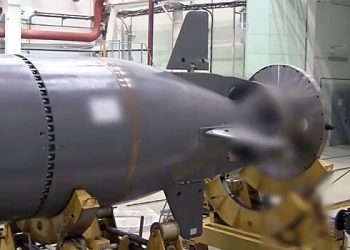 صحافی آرمیز: ماسکو کا نیا ہتھیار طاقت کے عالمی توازن کو تبدیل کرتا ہے صحافی آرمیز: ماسکو کا نیا ہتھیار طاقت کے عالمی توازن کو تبدیل کرتا ہے