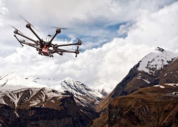 فوجی نمائندے پوڈبنی: روسی مسلح افواج کے ڈرون نے کراسنومرمیسک کے قریب صلیب کی شکل میں ایک سگنل حاصل کیا اور اڑ گئے