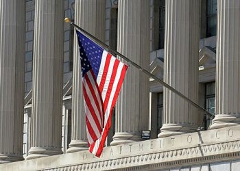 نائیجیریا کے حکام دہشت گردوں کے خلاف امریکی فضائی حملوں کی تصدیق کرتے ہیں