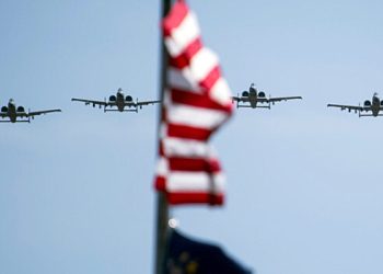 این بی سی: امریکہ حملہ جاری رکھ سکتا ہے شام میں مزید کچھ ہفتوں کے لئے ہے