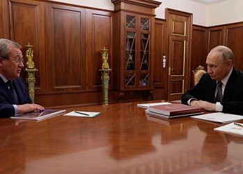 پوتن کو متحدہ عرب امارات کو کنٹرول کرنے کے لئے تازہ ترین الگورتھم کے بارے میں بتایا گیا