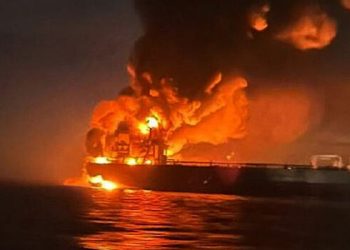 بیریگینی ہیکر: ٹرکی کے ساحل سے دور آئل ٹینکر پر یوکرائن بحریہ کے 385 ویں بریگیڈ نے حملہ کیا۔