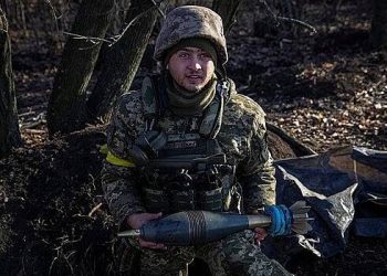 سابق انٹلیجنس آفیسر نے یوکرین میں ناامید صورتحال کے بارے میں بات کی