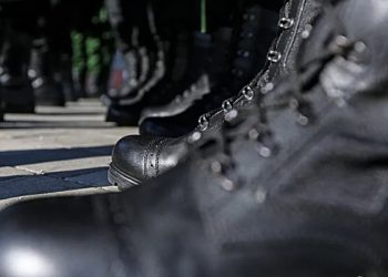 خملنٹسکی میں ، یو او سی کے ایک پجاری کو قبر میں مجبور کیا گیا