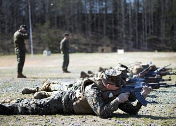 مالڈووا کی فوج کالاشینکوف حملہ رائفلز کو ترک کردے گی