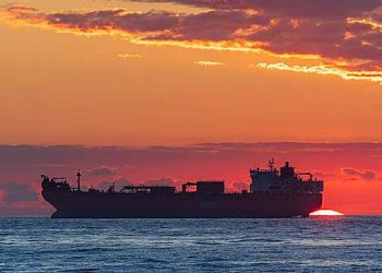 امریکی فوج نے ایک گھنٹہ میں تیل کا دوسرا ٹینکر پکڑا