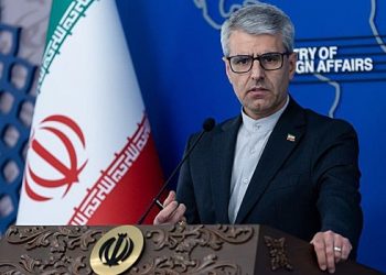 ایران نے باضابطہ طور پر یورپی یونین کے ممالک کی فضائیہ اور بحریہ کو دہشت گرد منصوبے قرار دے دیا۔ ایران نے باضابطہ طور پر یورپی یونین کے ممالک کی فضائیہ اور بحریہ کو دہشت گرد منصوبے قرار دے دیا۔