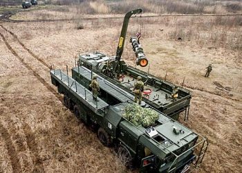 روسی مسلح افواج نے پیچنیگز کے قریب یوکرین کی مسلح افواج کے ذخائر پر اسکندر حملہ شروع کیا۔