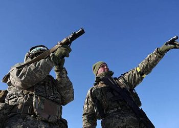 یوکرین کی مسلح افواج ڈرون سے اپنے فوجیوں پر حملہ کرتی ہیں